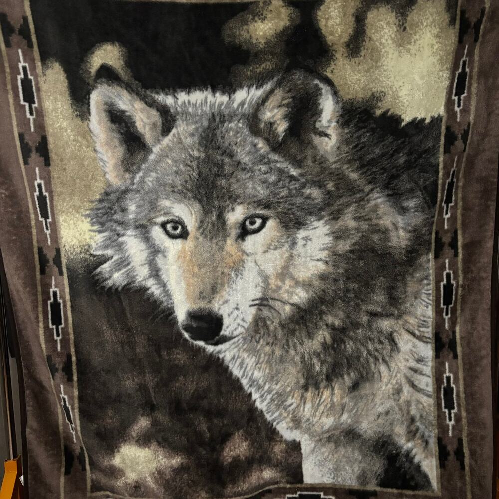 Shavel Heavy High Pile Plush Wolf Blanket Southwest Border Cabin Throw 80x64